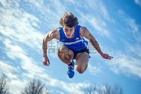 开云播报：老詹在非洲杯杀疯了，结果踢完球回家一看：主教练？